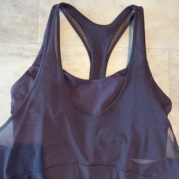 Lululemon Bra Top athletic tank/bra sports bra & over shirt purple EUC Size 8 - Picture 2 of 11